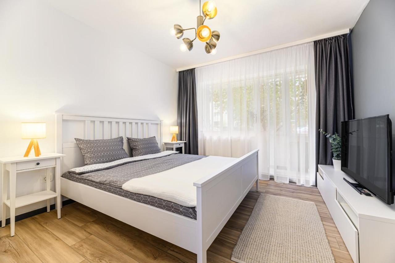Travelers Hideout - Central Apartment Braşov Exteriör bild